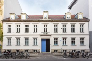 A Bird That Cannot Land